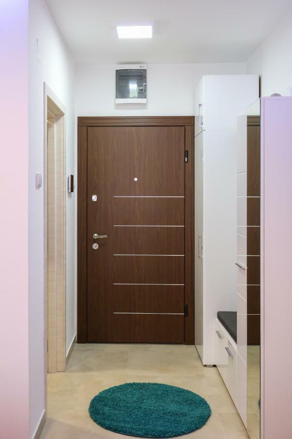 Manirosi 2 Apartman Subotica Exterior photo